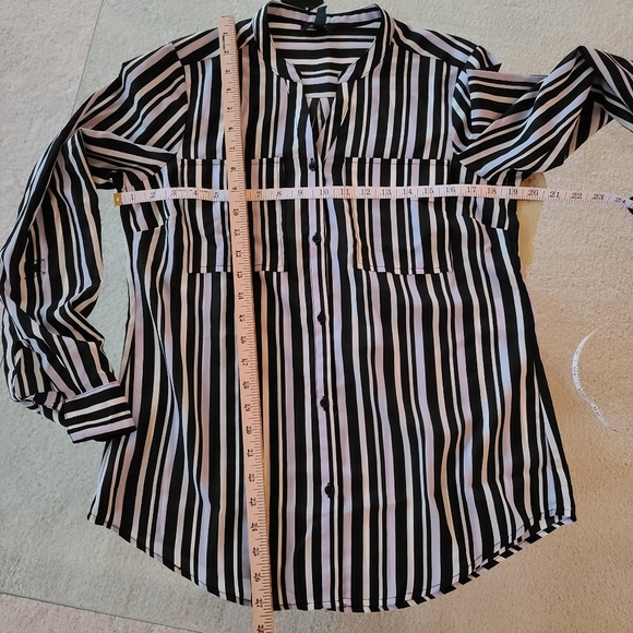 JONES NEW YORK Stripped Button Down Top - Picture 5 of 8